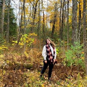 Meet your Posher, Lindsey